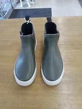 Universal Tread Womens Shirley Rain Boots Size 5