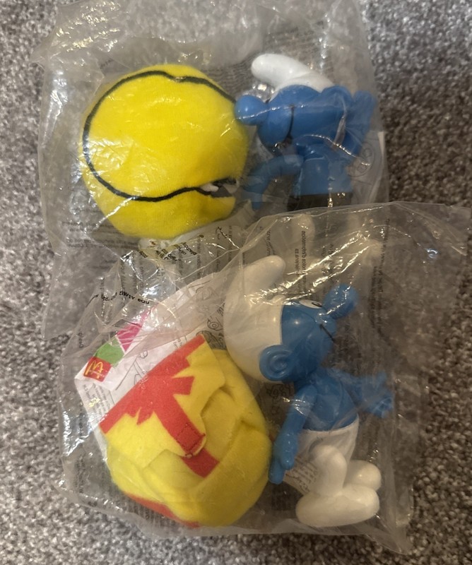Two McDonald’s London Toy Smurfs Happy Meal 2002 Smurfs Present and Tennis New 
