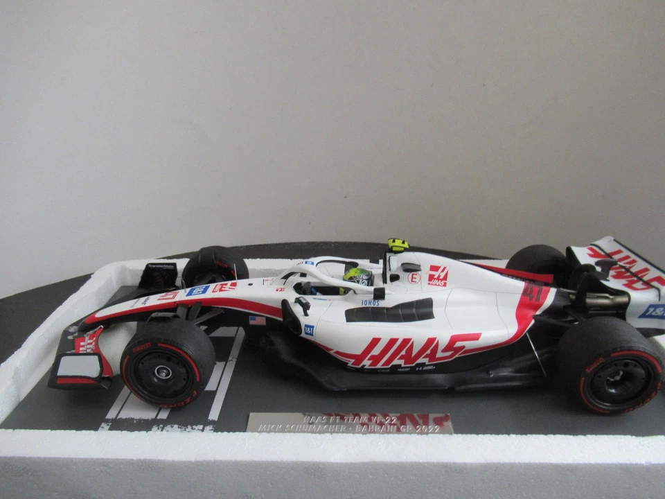 Modellautos Formel 1 1:18 Minichamps Haas F1 Team  117220147 - Bild 2 von 3