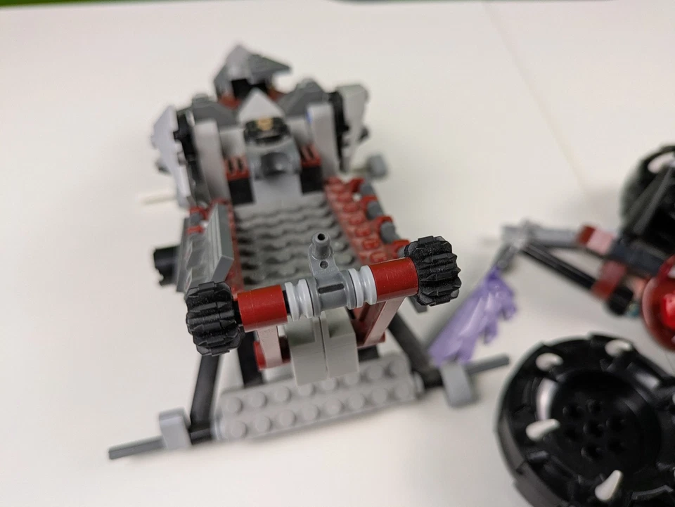 Lego LEGENDS OF CHIMA: Wakz Pack Tracker Set 70004 Foto 2 de 4