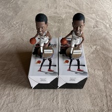 Roberto Alomar Bobblehead and Frank Thomas Statue Stadium Giveaways 64