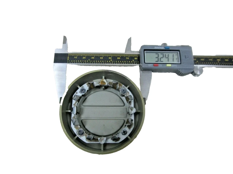 1987 - 1994 MITSUBISHI PRECIS OEM 13" WHEEL SILVER CENTER CAP 65688 #2B-11 - Image 2 of 2