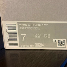 Nike Air Force 1 '07 Low Women's Leather Sneakers Triple White Size 7 DD8959-100