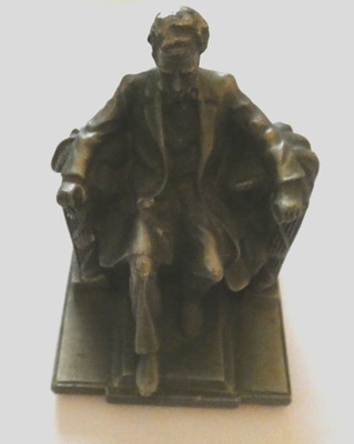 Hudson Pewter Abraham Lincoln Figurine P.W. Baston Antique Patriotic 1958