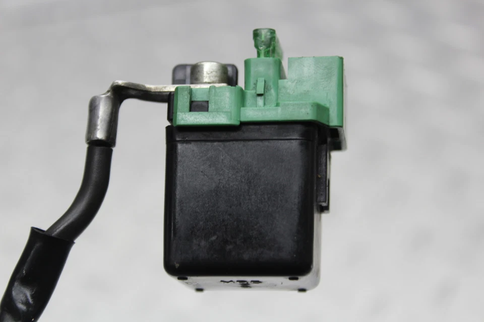 Honda Valkyrie 1500 1997 GL1500CT TOUR motor relé de arranque tiene video en funcionamiento Foto 3 de 4