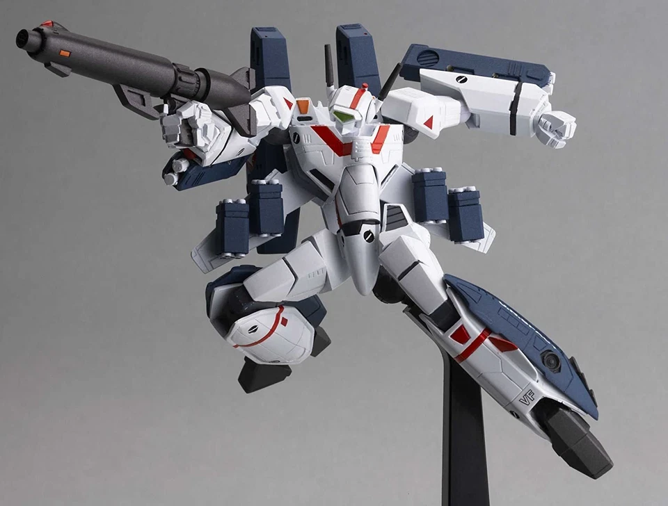 Revoltech Yamaguchi No.34 TV version Super Valkyrie VF-1J - Image 2 of 4