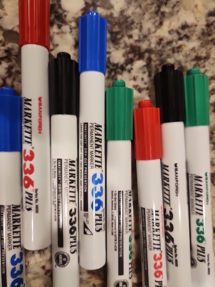 8 Sanford Markette 336 Plus Permanent Markers Red Green Blue Black 43000