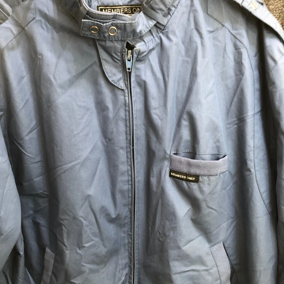 Members Only Iconic Racer Jacket Men’s 44 Blue Nylon Classic Vintage 80s Bomber - Image 3 of 4