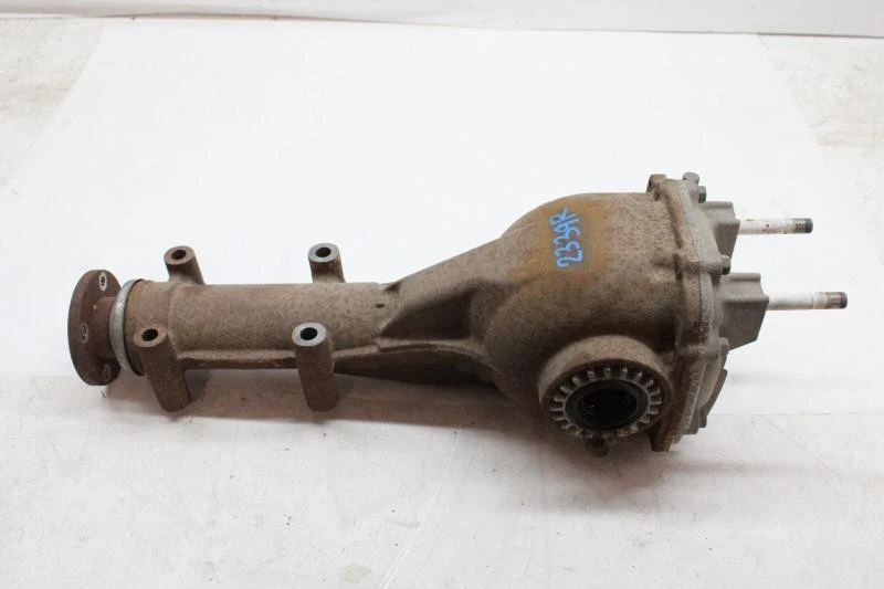 2012-2016 Subaru Impreza Rear Differential Carrier Assembly 3.70 Ratio - Image 2 of 2