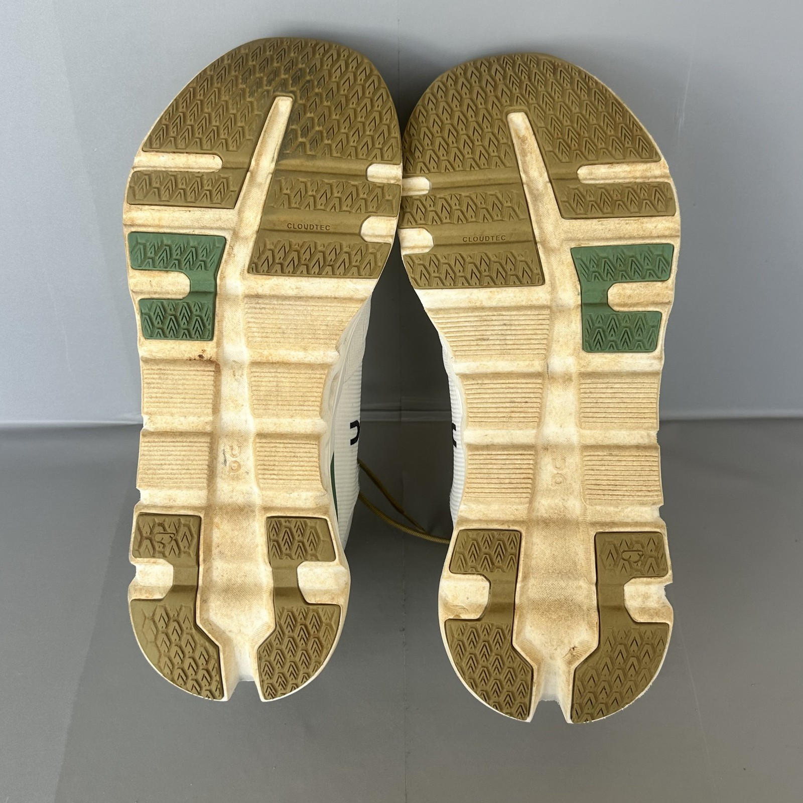 On Cloud Cloudrunner 2 White Green Running Shoes … - image 15