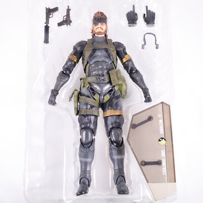 Play Arts Kai Metal Gear Solid Peace Walker Sneaking Suit ver