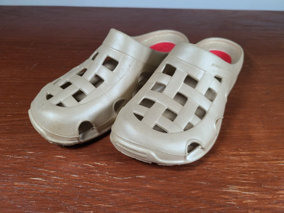 Skechers Clogs Sandal Cream Youth Size 5 — 第 2/4 张图片