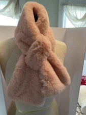 LAUNDRY by Design Faux Fur Double Loop Pull-Through Scarf-Baby Pink/Leopard Back