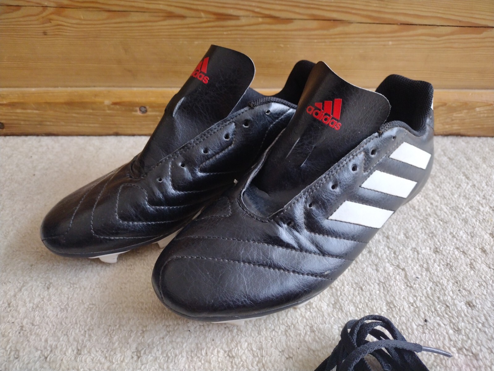 Adidas SGC 753002 Astroturf Football Boots UK 5.5 Black White Stripe