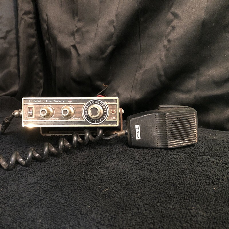 T Scout 23 Channel Cb Radio Parts Only