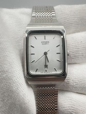 CITIZEN Quartz Watch Silver Mesh Elegant Design for Men and Women
