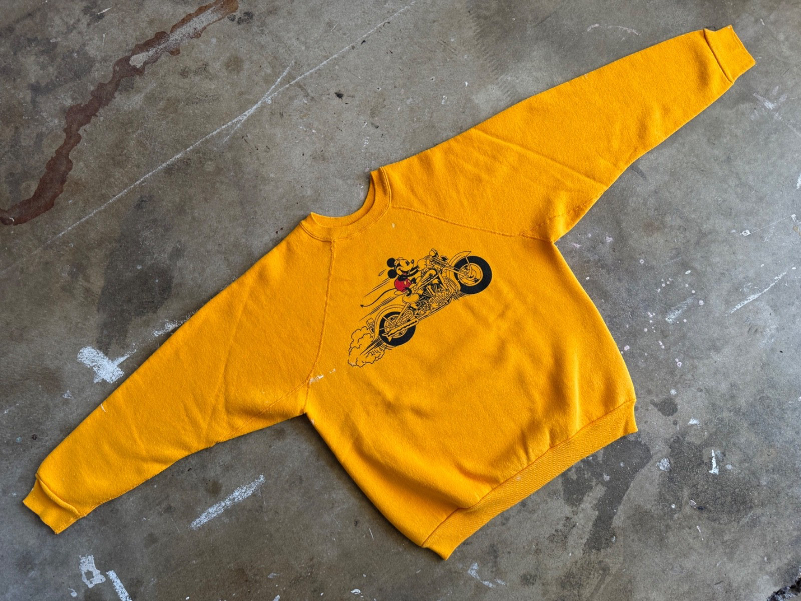 80s VINTAGE MICKEY MOUSE HARLEY DAVIDSON BIKER SWEATSHIRT SZ M DISNEY T-SHIRT