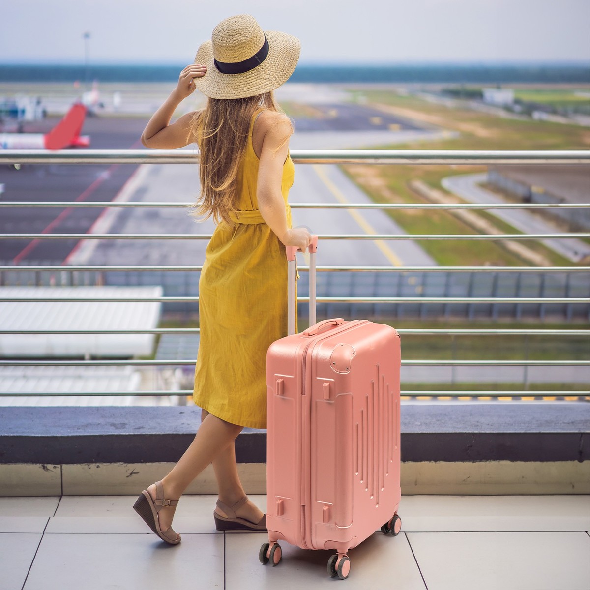 Hard Shell Rose Gold Cabin Size Suitcase Winado Luggage 4-Piece