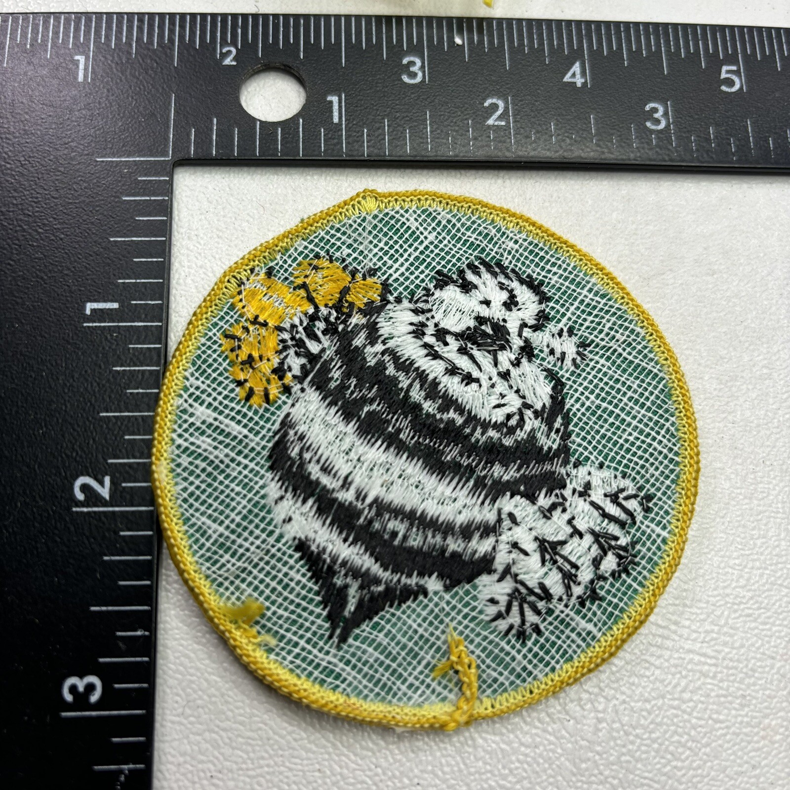 Vintage c 1970s Very Grumpy Looking BEE Patch (Bee Wasp Honeybee Bumble ...