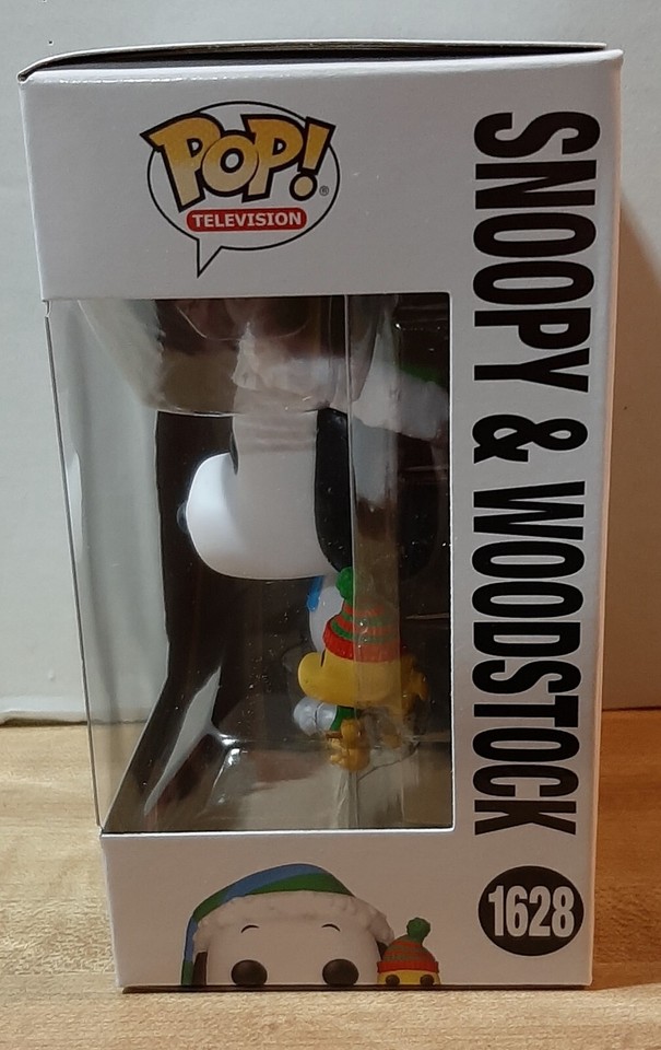 Funko Pop Charlie Brown Christmas Snoopy and Woodstock 1628 New