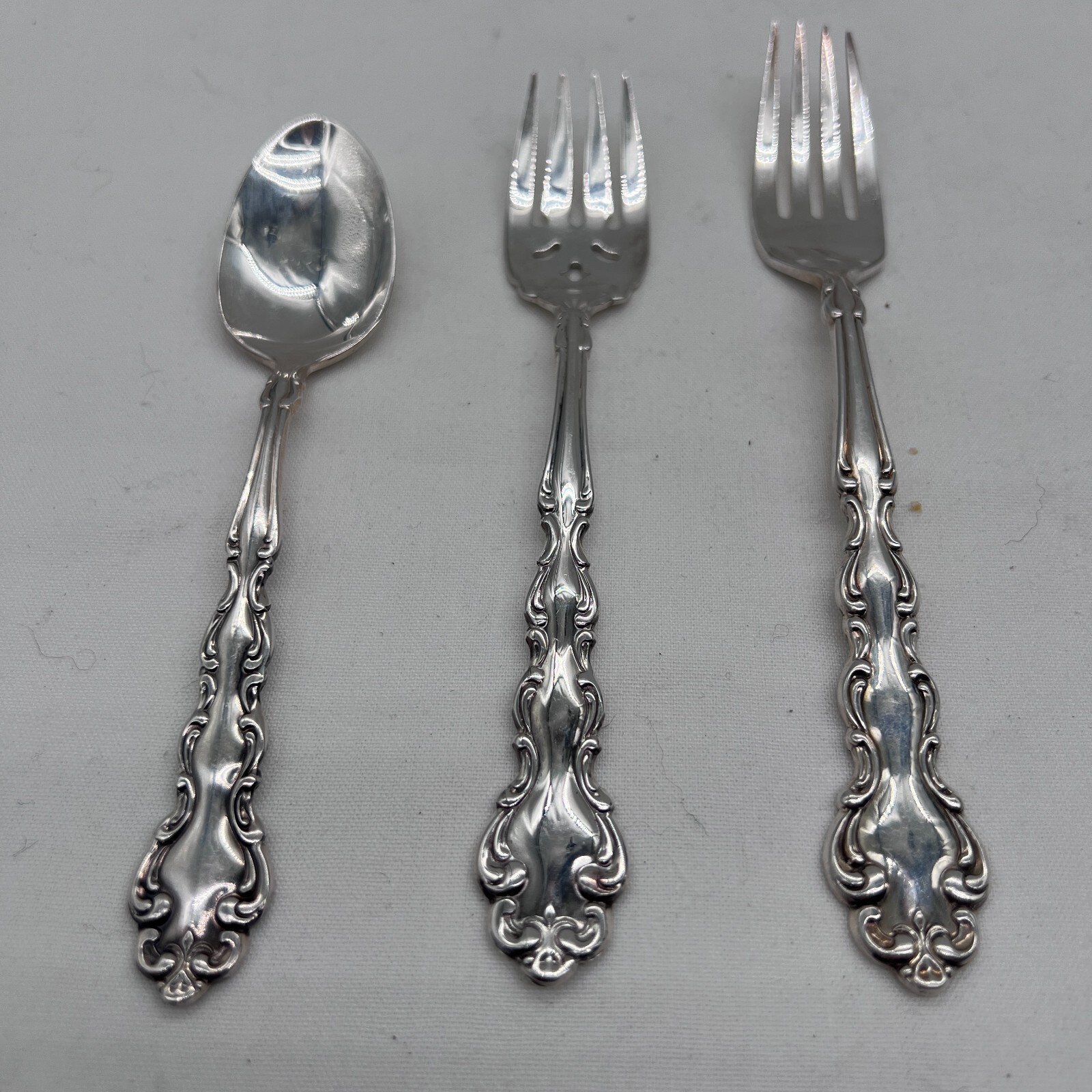 Oneida Community MODERN BAROQUE Silverplate 1969 Silverware Pick