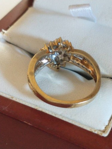 10k Diamond Cluster Ring- Size 6 Natural diamonds. - Picture 4 of 5