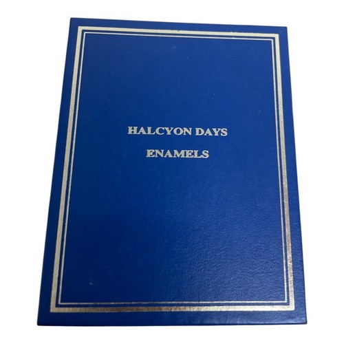 Peter Rabbit Mirror Nib Halcyon Days Tails Enamel Pouch Collectable Pocket - Picture 6 of 8