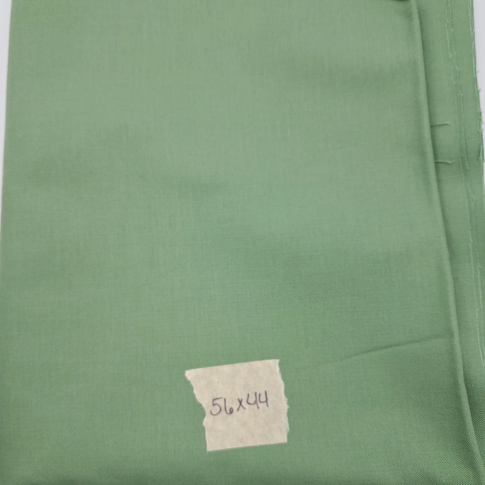 5.4 Yards of Quilt Cotton Fabric Remnants Northcott Moda Green Blenders - Image 3 of 4