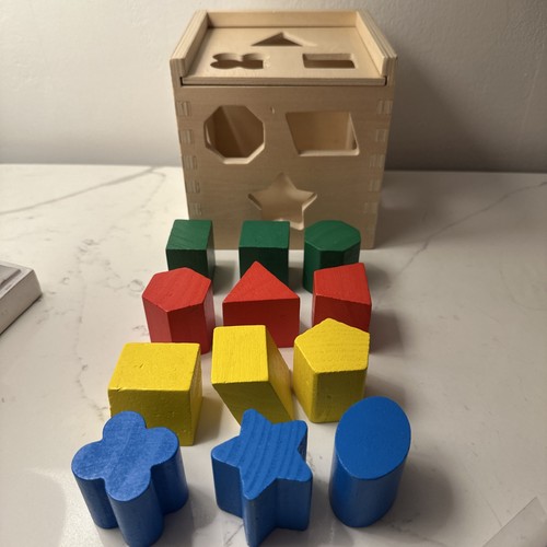MELISSA & DOUG Shape Sorting Cube 12 Colorful Blocks Activity Toy EXCELLENT