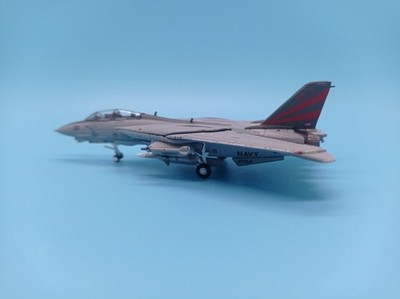 Hogan Wings 1:200 F-14A Tomcat U.S. Navy USN ''Black Knights USS Kitty Hawk'' 6603