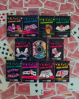 Jumping Jacks - Marvin's Ultimate Magic Card Tricks Set Kit New!
