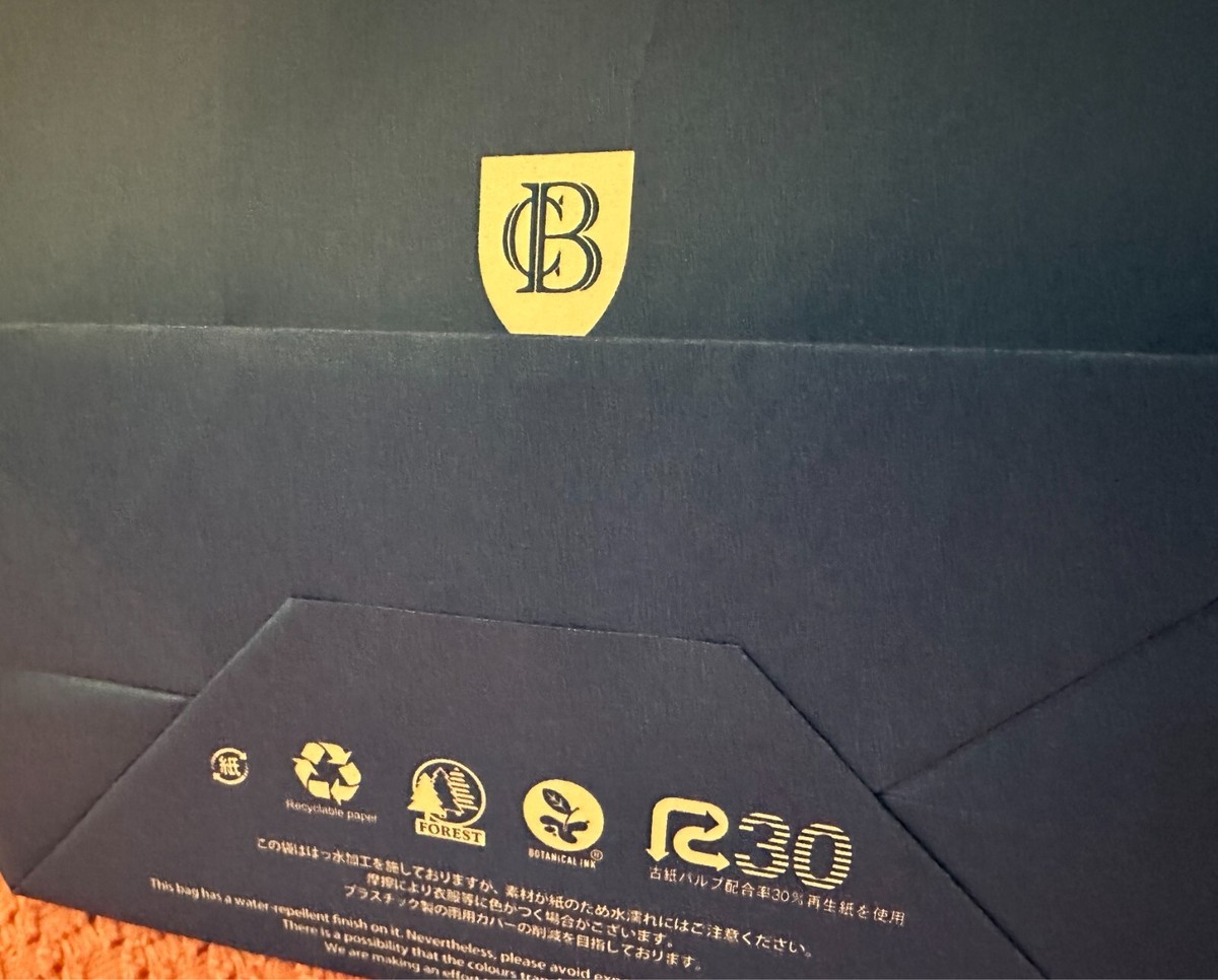 BURBERRY'S JAPAN Collection BLUE LABEL CRESTBRIDGE Store SHOPPING