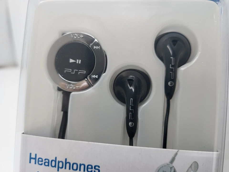NEW Black Earbuds Earphones/Volume Remote Control for PSP Slim 2000 or 3000 #11A - Image 3 of 4