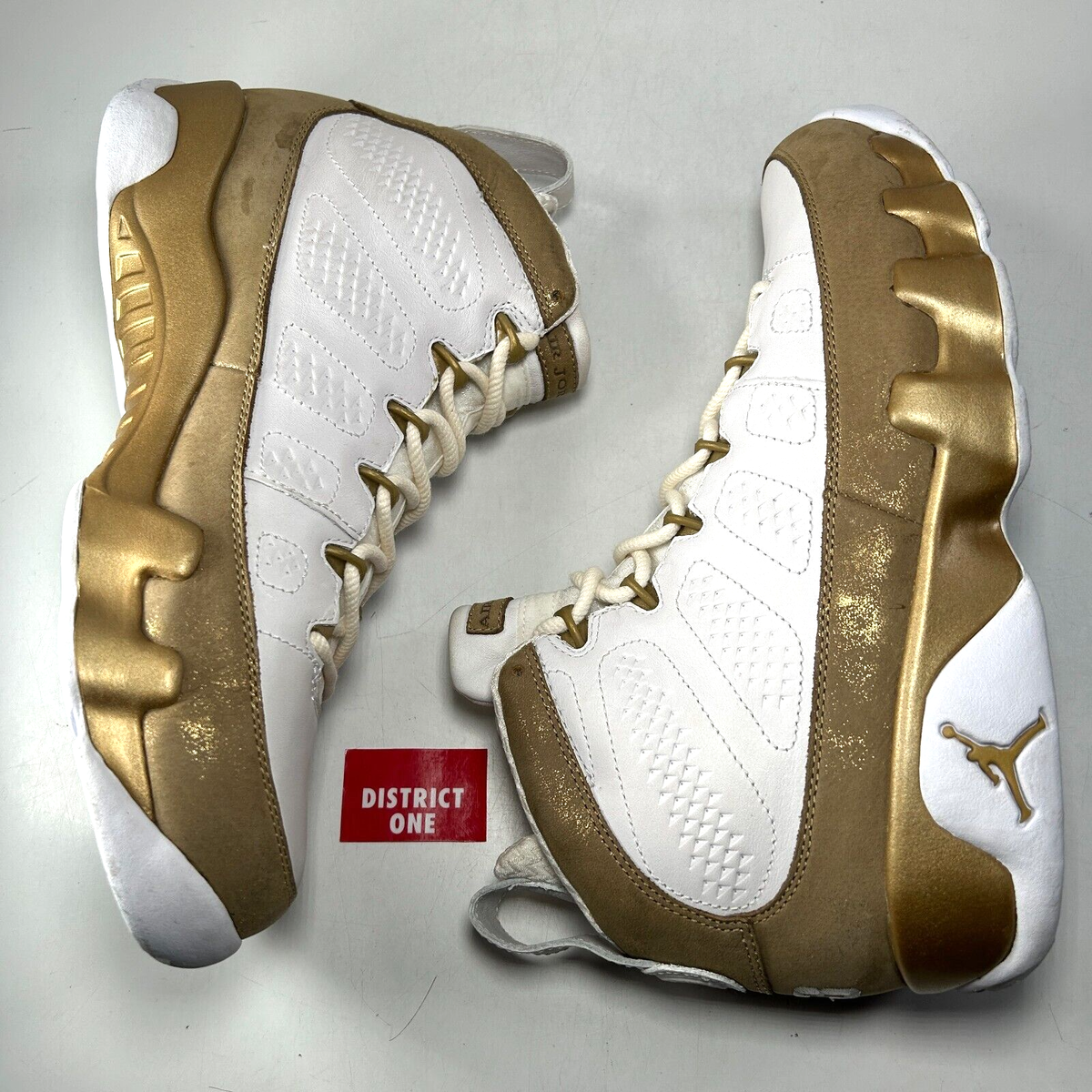Air Jordan 9 Retro Premio Bin 23 2010 - Size 10 - 410917 101 Air Jordan 9 Retro Premio Bin 23 2010 - Size 10 - 410917 101