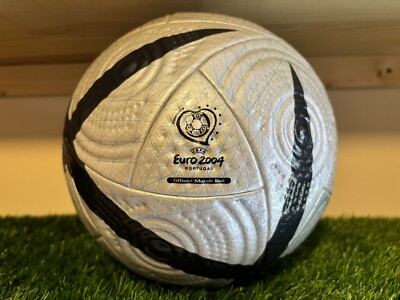Euro 2004 Roteiro サッカーボール AS5600 ROTEIRO UEFA EURO 2004 MATCH USED ADIDAS BALL QUARTER FINA… | Flickr