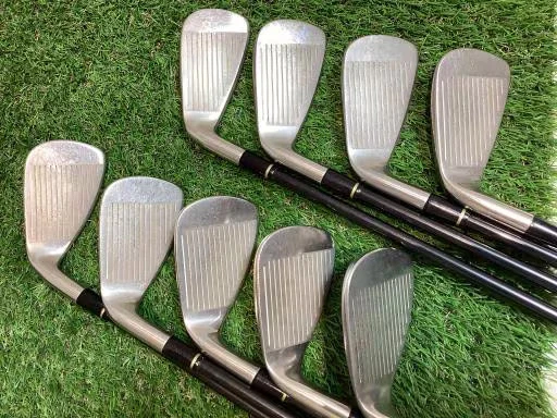 PRGR TR-X 925 CR Iron Set 9 pcs RH Medium Butt Steel Flex Used - Image 2 of 4