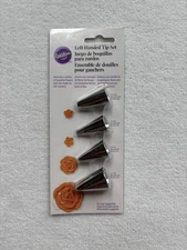 NEW Wilton Left Handed Tip Set Flowers 106L 59L 97L and 116L