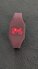 Armbanduhr-Watch 12 Stunden-Darstellung