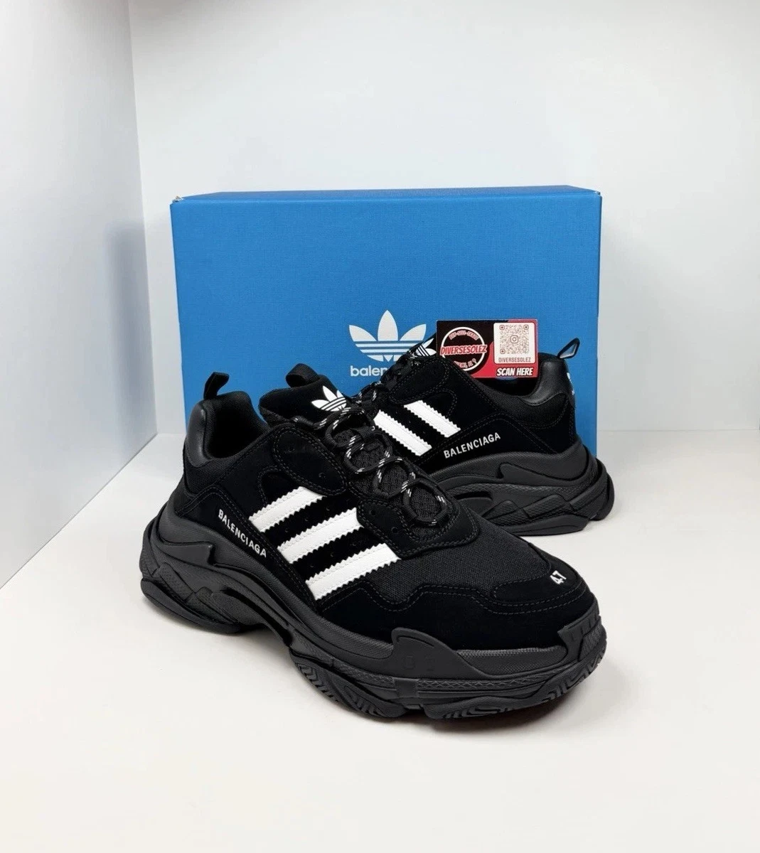 Balenciaga Triple S Sneakers for Men for Sale | Shop Men display picture 3