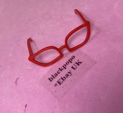 MONSTER HIGH Ghoulia Yelps Dawn Of The Dance Puppenbrille Ersatzteil - lesen