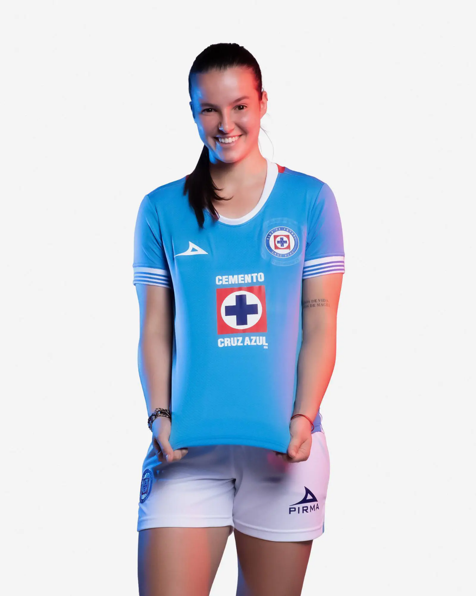 PIRMA CRUZ AZUL WOMENS JERSEY 24/25 LOCAL MUJER PARCHE COPAS Y