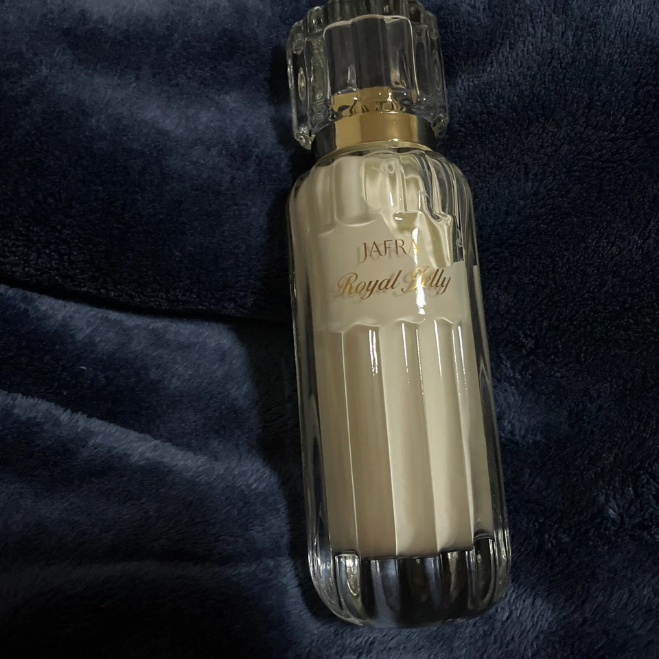 Jafra Royal Jelly специальный выпуск молочный бальзам увлажняющий лосьон 200 мл - Изображение 2 из 4