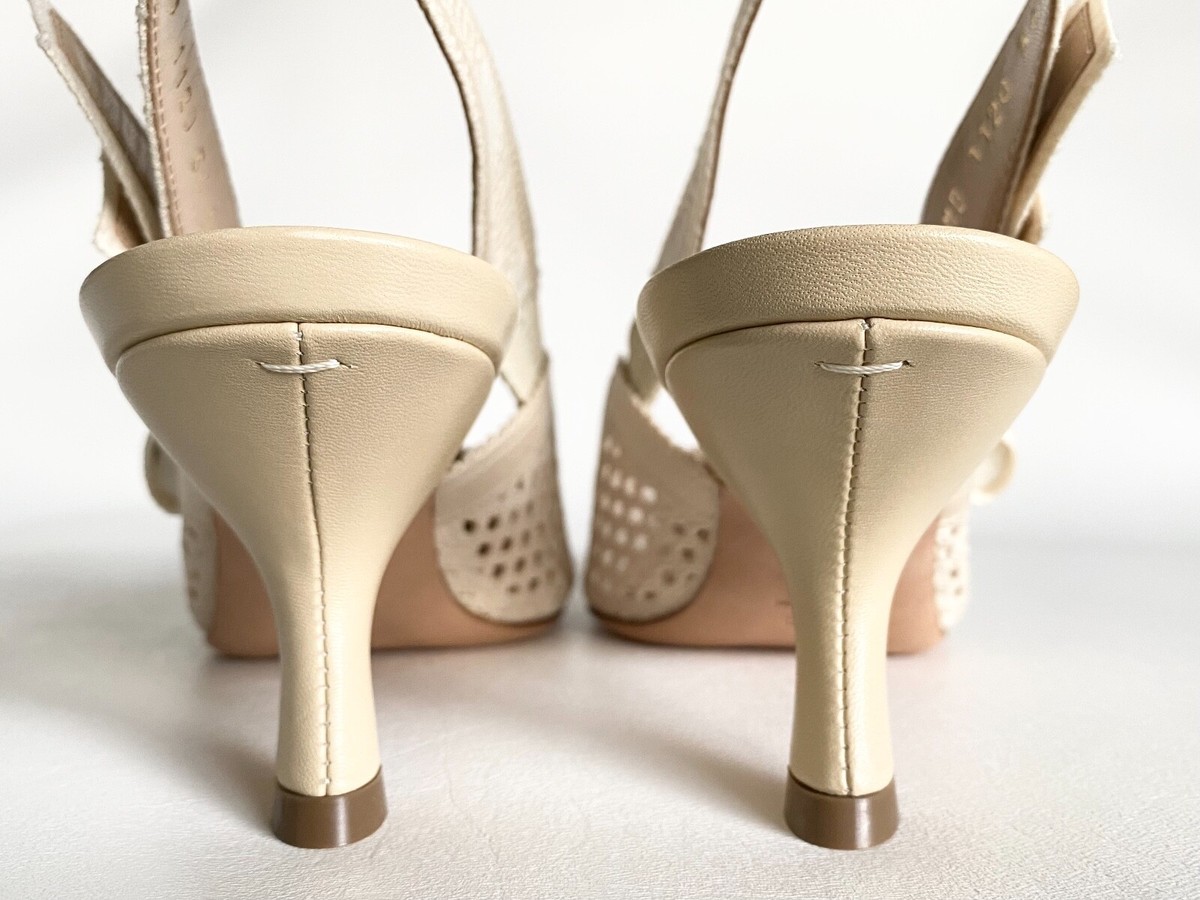 ★athe★ RUBAN Ivory Lace Ribbon Slingback Gianni Ribbon Slingback Pumps 110 mm | VERSACE US