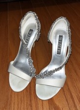 Vera Wang Wedding High Heels Shoes Sandals Size 6