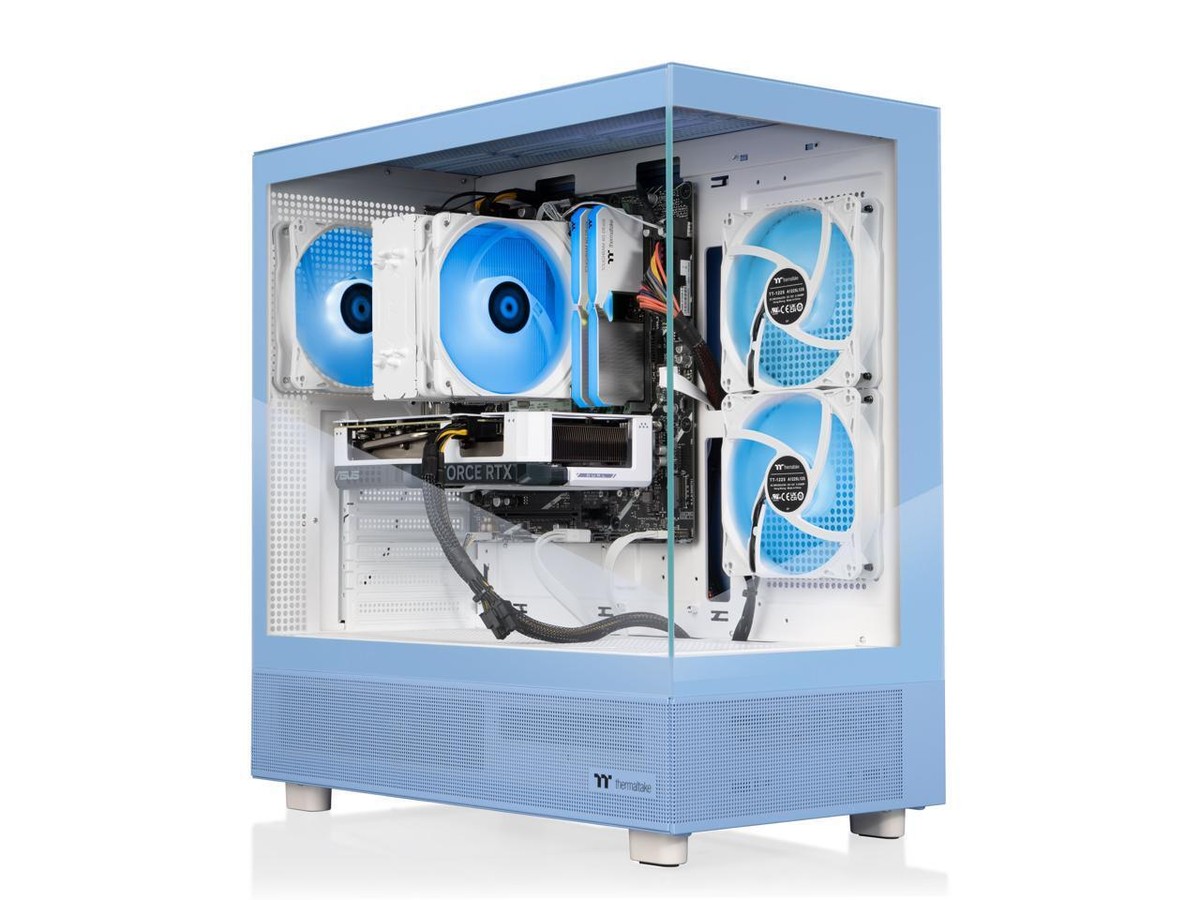 Thermaltake LCGS Vista i460TH Gaming Desktop (Intel Core i7