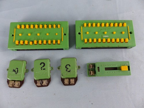 FELISCHMANN Ho lot plaque distribution 6941 + 3 x 619 et réf 6954 testé OK | Zustand: Occasion