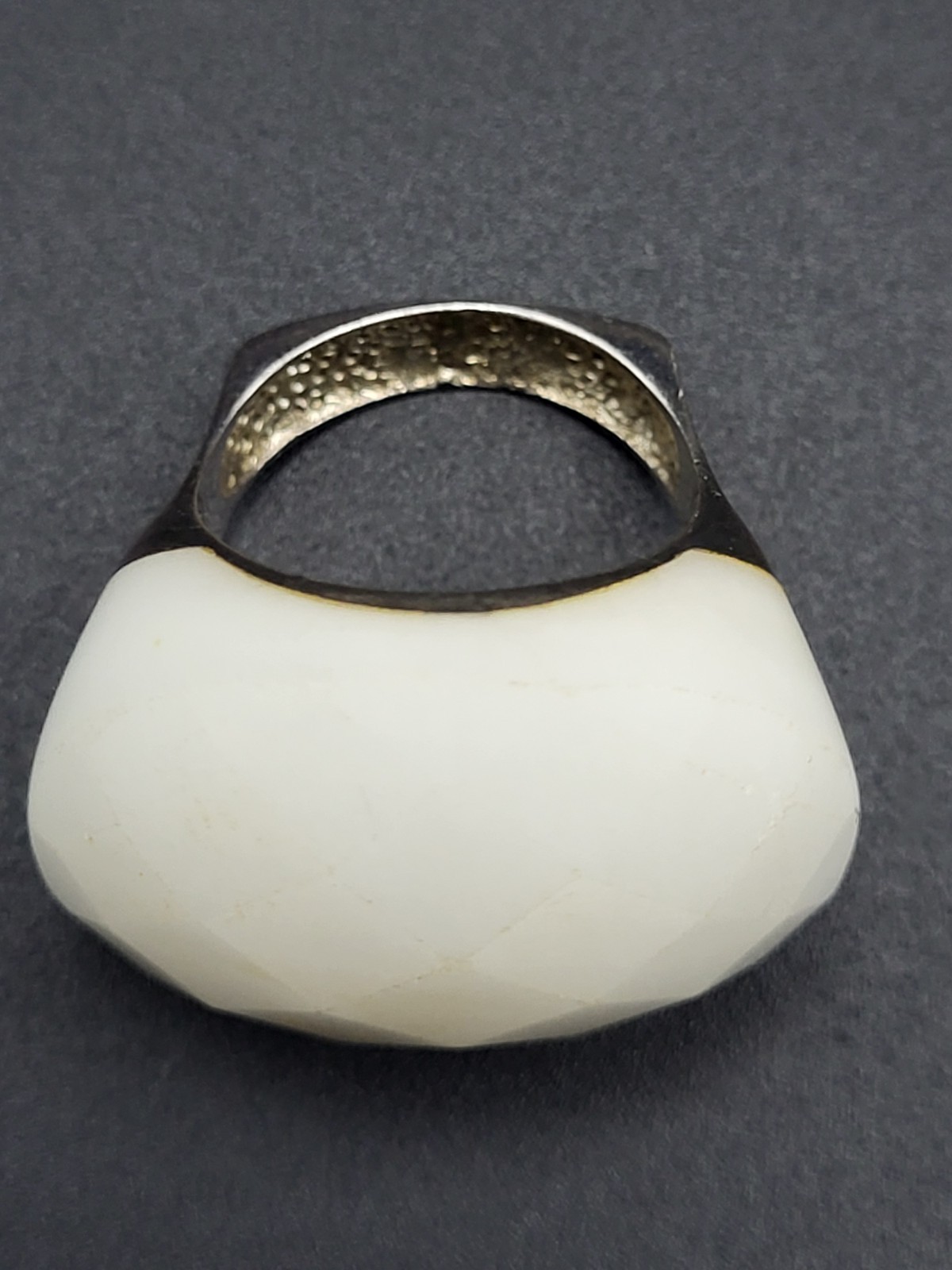 Sterling Silver Ring Size 8 White Agate Statement - image 9