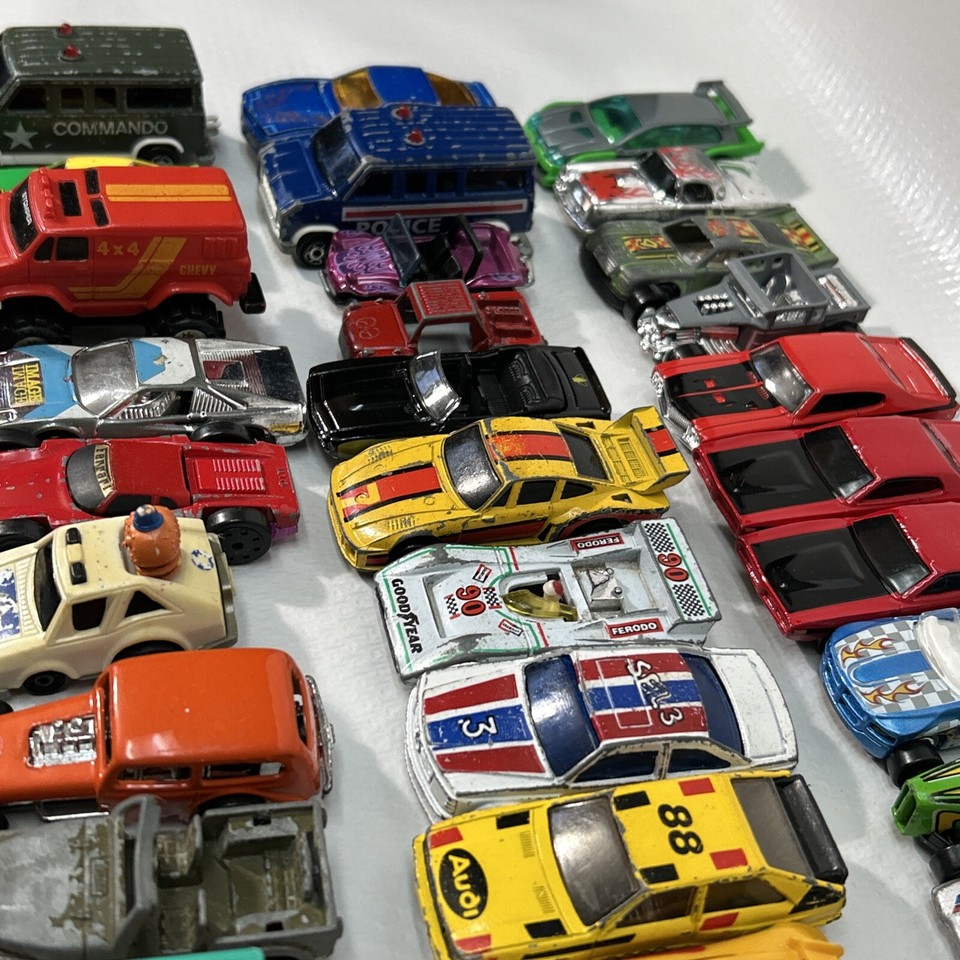 Vtg Lot Of 68 Die Cast Trucks Cars Bike Plane Hot Wheels Matchbox