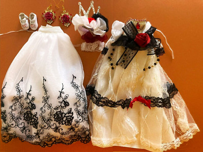 queen's dress from factory