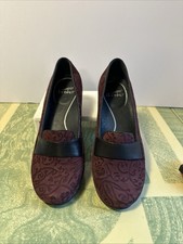Dansko Womens Shoes Olivia Loafers US Size 7.5-8 Burgundy Suede Slip-on EU 38